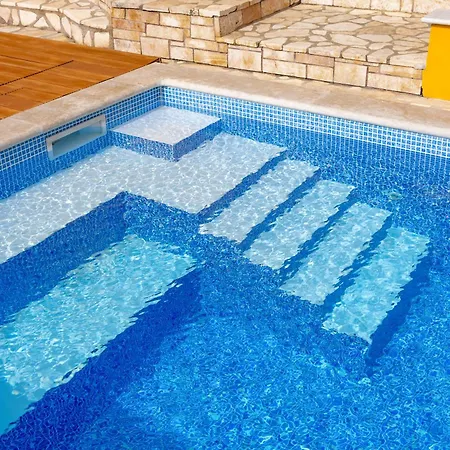 Istria Seaview Private Pool And Garage By Rentistra